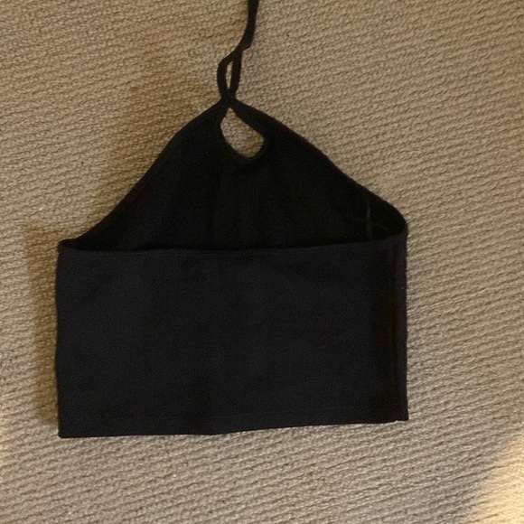 Zara cropped black Halter key hole top - Picture 3 of 5